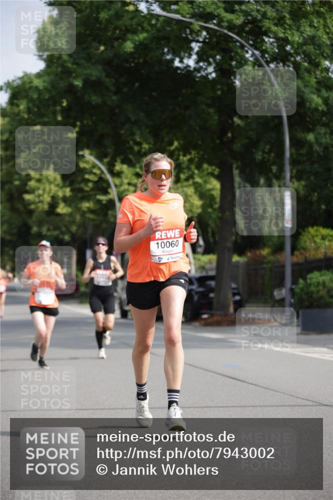 15.06.2025 - REWE Women's Run Jannik Wohlers http://msf.ph/oto/7943002 15.06.2025 08:46:58 Laufen 10060 meine-sportfotos.de