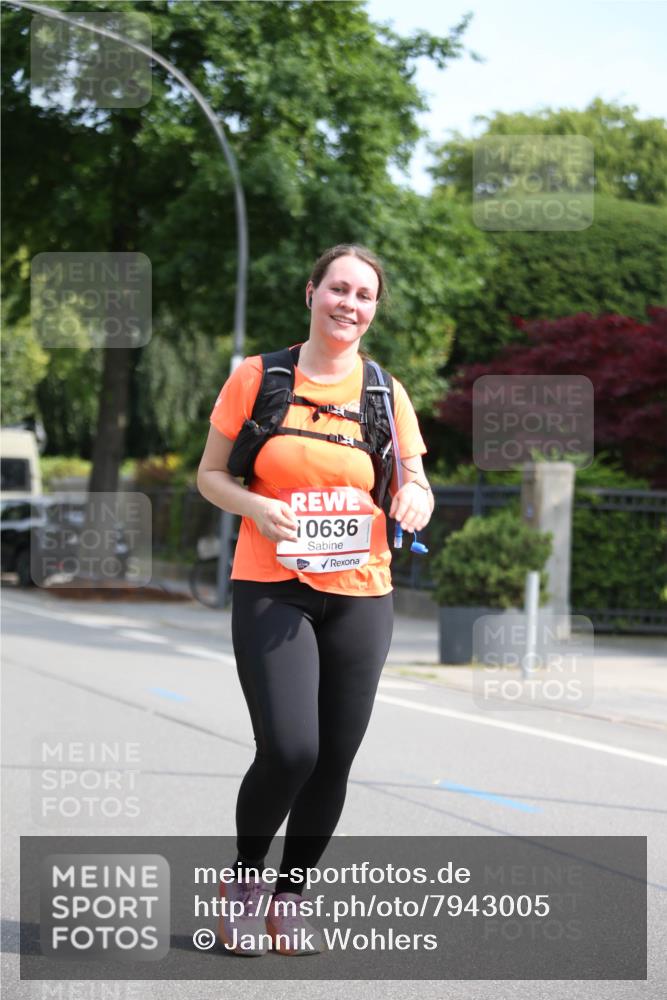 15.06.2025 - REWE Women's Run Jannik Wohlers http://msf.ph/oto/7943005 15.06.2025 10:01:20 Laufen  meine-sportfotos.de