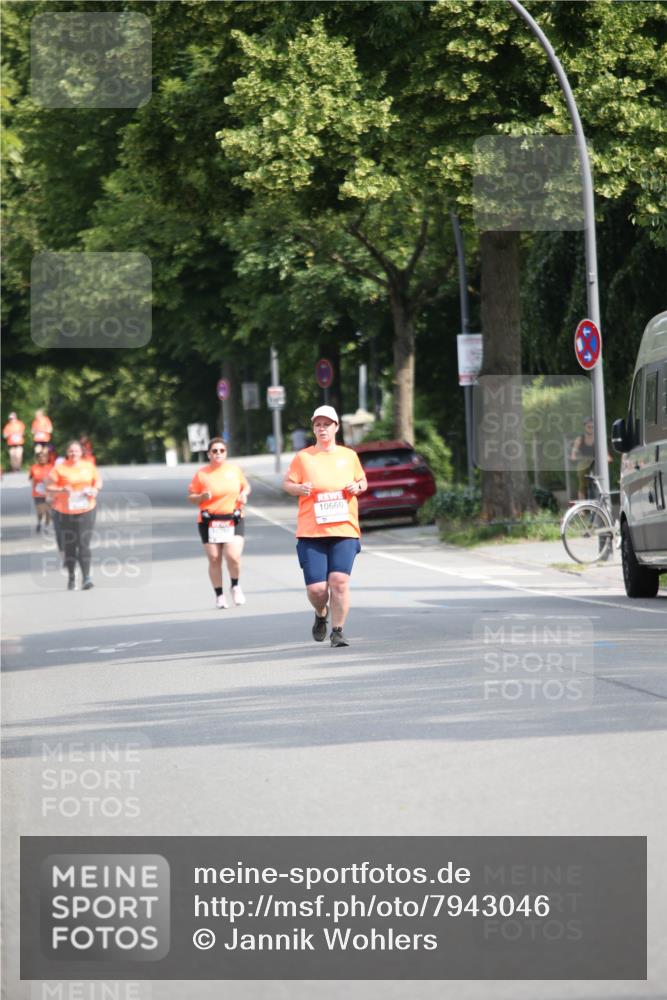 15.06.2025 - REWE Women's Run Jannik Wohlers http://msf.ph/oto/7943046 15.06.2025 10:01:29 Laufen 10660 meine-sportfotos.de