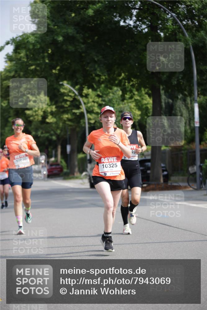 15.06.2025 - REWE Women's Run Jannik Wohlers http://msf.ph/oto/7943069 15.06.2025 08:47:00 Laufen 10030, 10325, 49, 194 meine-sportfotos.de