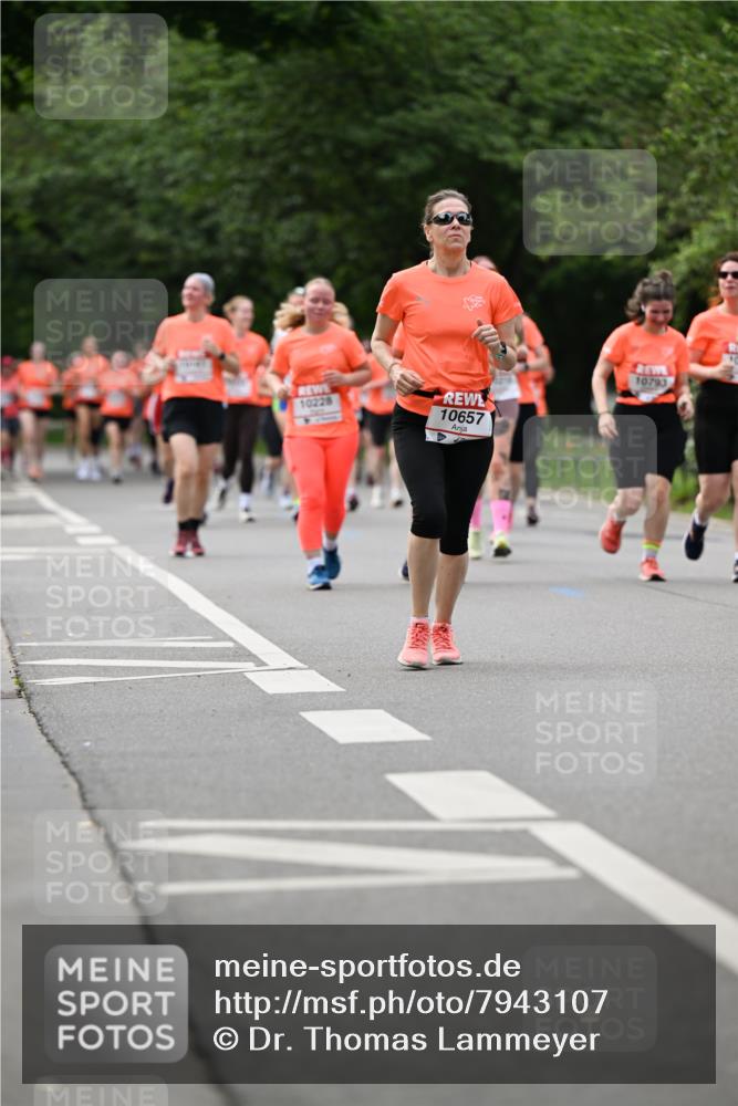 15.06.2025 - REWE Women's Run Dr. Thomas Lammeyer http://msf.ph/oto/7943107 15.06.2025 09:21:55 Laufen 10228, 10657 meine-sportfotos.de