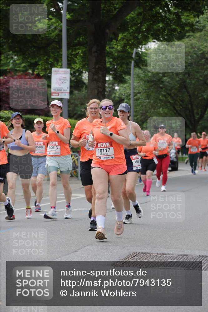 15.06.2025 - REWE Women's Run Jannik Wohlers http://msf.ph/oto/7943135 15.06.2025 08:28:52 Laufen 15, 282, 0500, 10613, 10117, 1031, 10587 meine-sportfotos.de