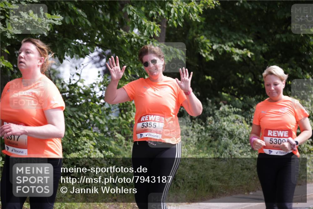15.06.2025 - REWE Women's Run Jannik Wohlers http://msf.ph/oto/7943187 15.06.2025 10:16:28 Laufen 317, 5355, 5309 meine-sportfotos.de