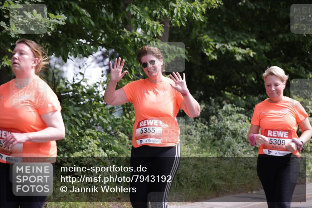 15.06.2025 - REWE Women's Run Jannik Wohlers http://msf.ph/oto/7943192 15.06.2025 10:16:28 Laufen 5355, 5309 meine-sportfotos.de