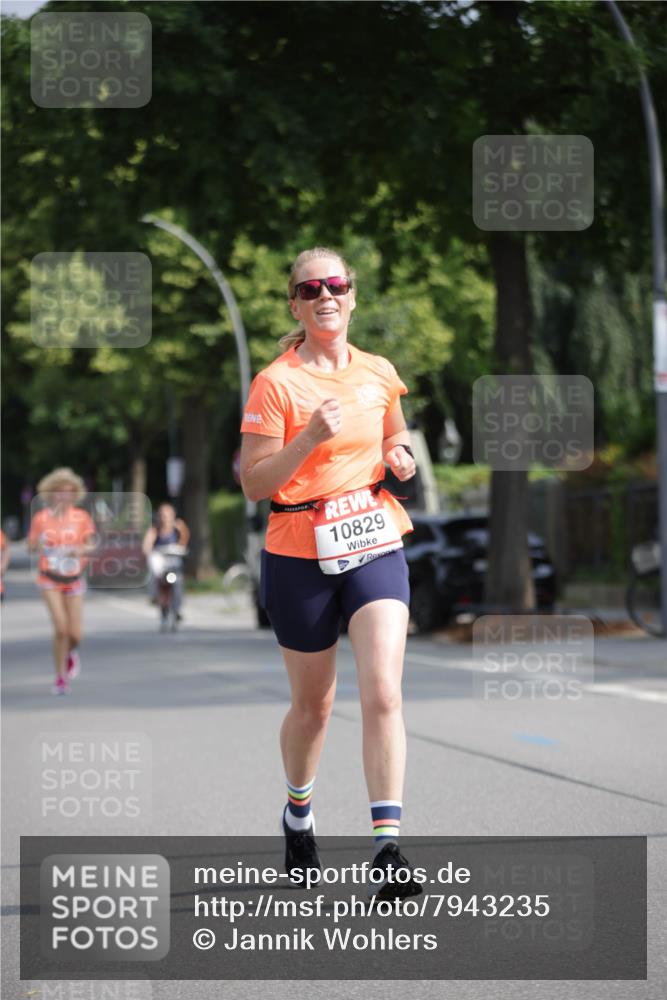 15.06.2025 - REWE Women's Run Jannik Wohlers http://msf.ph/oto/7943235 15.06.2025 08:47:06 Laufen 10829 meine-sportfotos.de