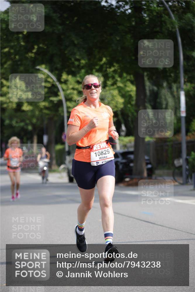 15.06.2025 - REWE Women's Run Jannik Wohlers http://msf.ph/oto/7943238 15.06.2025 08:47:06 Laufen 10829 meine-sportfotos.de