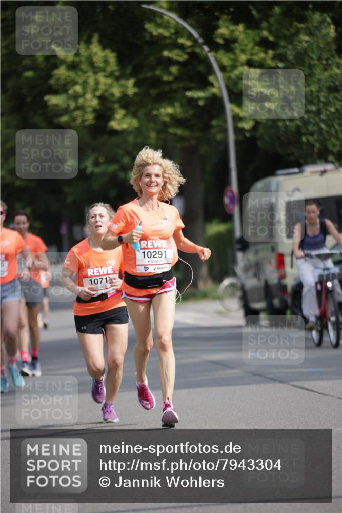 15.06.2025 - REWE Women's Run Jannik Wohlers http://msf.ph/oto/7943304 15.06.2025 08:47:08 Laufen 1071, 10291 meine-sportfotos.de
