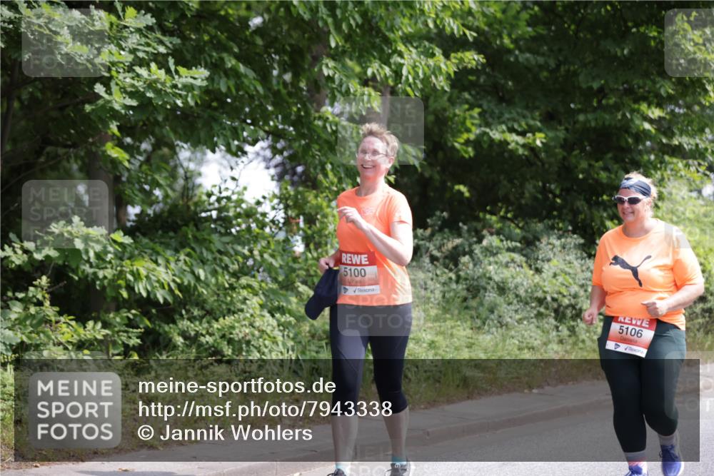 15.06.2025 - REWE Women's Run Jannik Wohlers http://msf.ph/oto/7943338 15.06.2025 10:16:31 Laufen 5100, 5106 meine-sportfotos.de