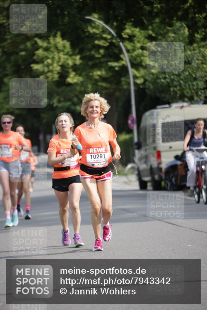 15.06.2025 - REWE Women's Run Jannik Wohlers http://msf.ph/oto/7943342 15.06.2025 08:47:09 Laufen 410, 10291 meine-sportfotos.de