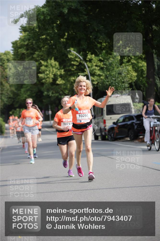 15.06.2025 - REWE Women's Run Jannik Wohlers http://msf.ph/oto/7943407 15.06.2025 08:47:10 Laufen 10291, 410, 10711 meine-sportfotos.de