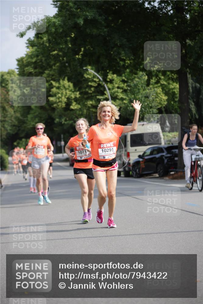 15.06.2025 - REWE Women's Run Jannik Wohlers http://msf.ph/oto/7943422 15.06.2025 08:47:10 Laufen 10410, 1071, 10291 meine-sportfotos.de