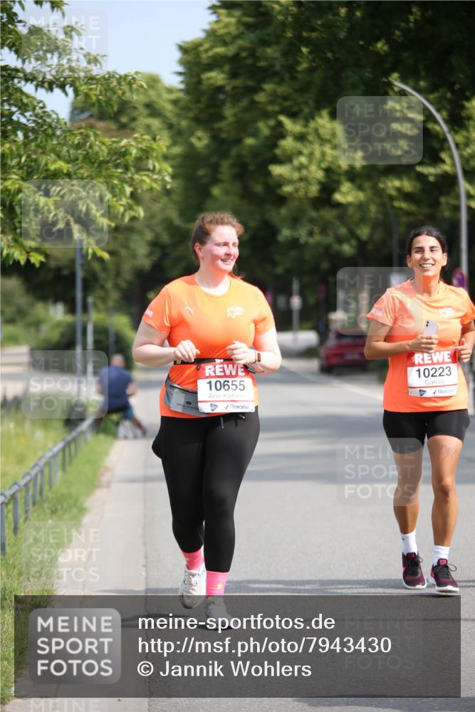 15.06.2025 - REWE Women's Run Jannik Wohlers http://msf.ph/oto/7943430 15.06.2025 10:02:02 Laufen 10655, 10223 meine-sportfotos.de