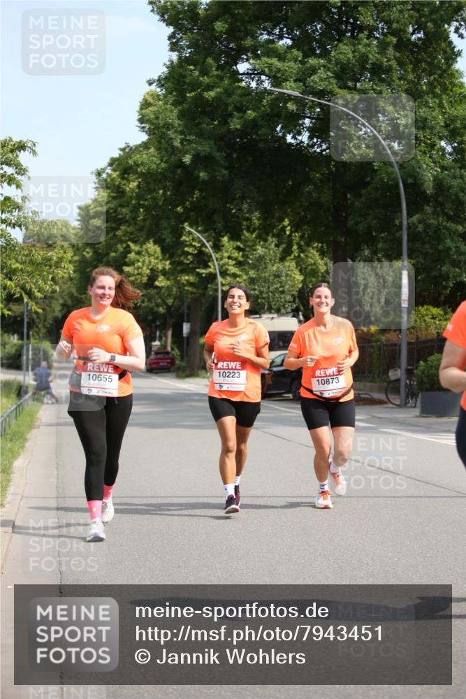 15.06.2025 - REWE Women's Run Jannik Wohlers http://msf.ph/oto/7943451 15.06.2025 10:02:03 Laufen 10655, 10223, 10873 meine-sportfotos.de