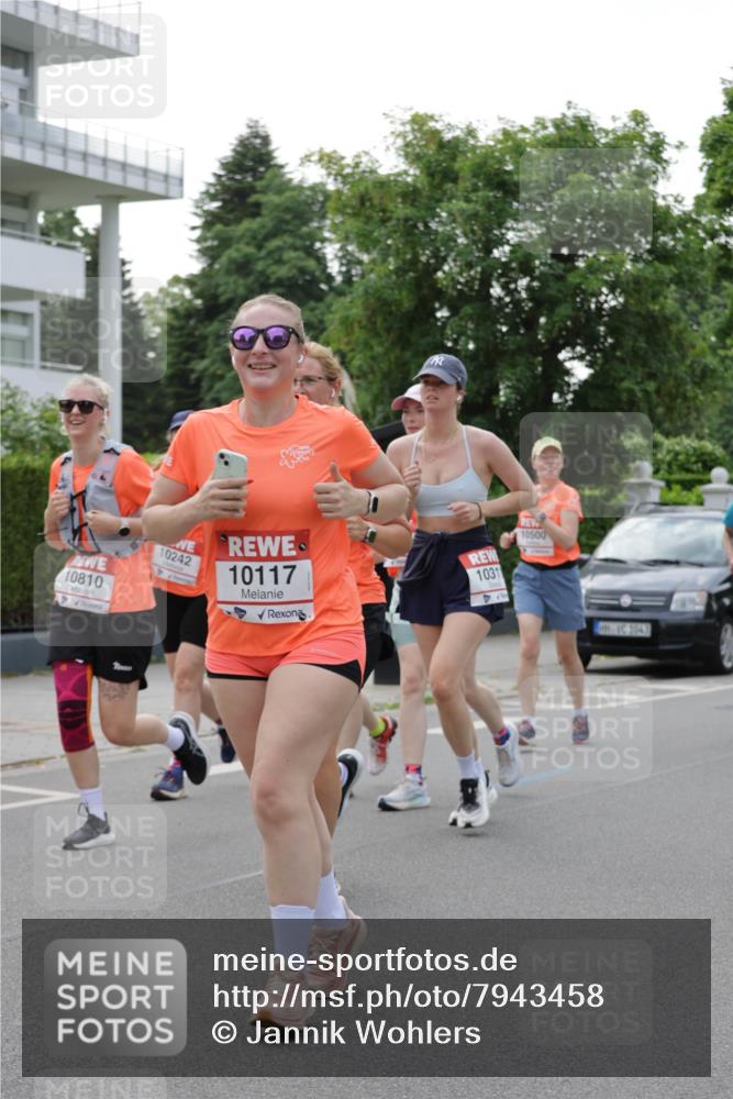 15.06.2025 - REWE Women's Run Jannik Wohlers http://msf.ph/oto/7943458 15.06.2025 08:28:55 Laufen 10810, 10242, 10117, 1031, 10500, 1043 meine-sportfotos.de