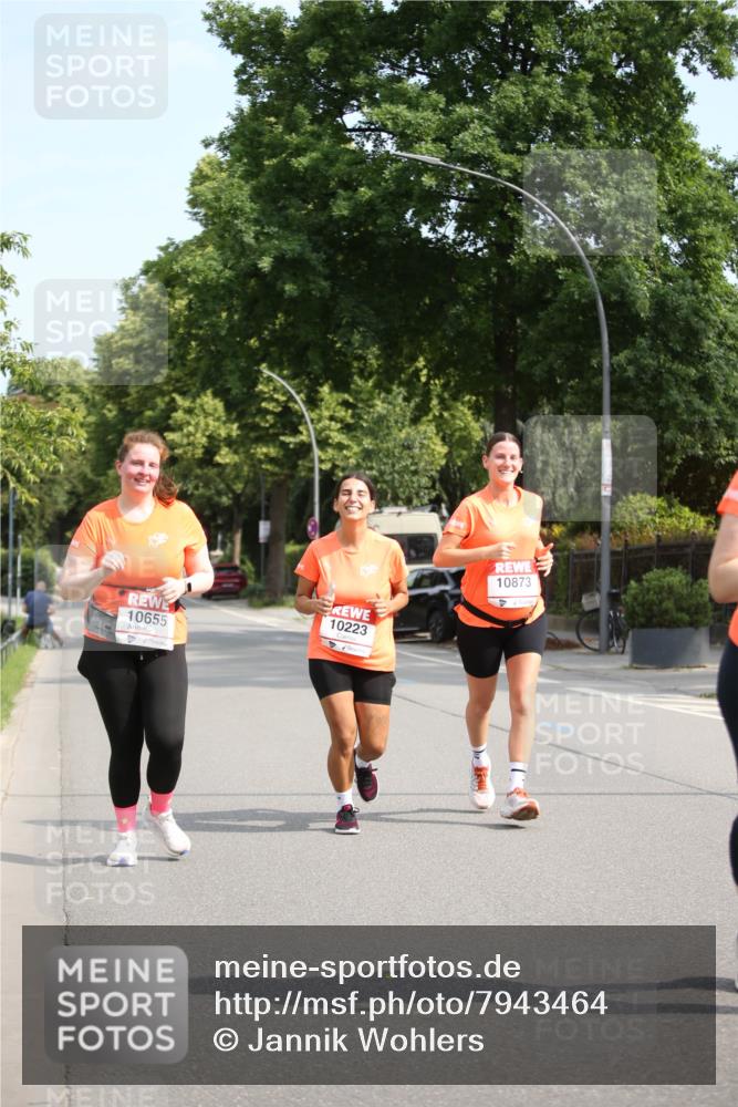 15.06.2025 - REWE Women's Run Jannik Wohlers http://msf.ph/oto/7943464 15.06.2025 10:02:03 Laufen 10873, 10223, 10655 meine-sportfotos.de