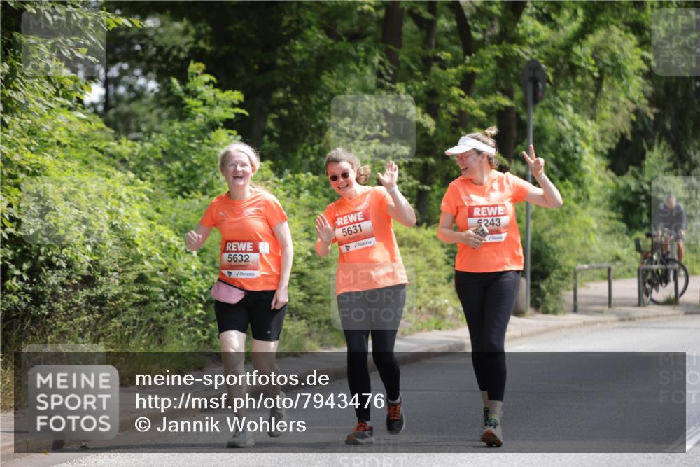 15.06.2025 - REWE Women's Run Jannik Wohlers http://msf.ph/oto/7943476 15.06.2025 10:16:42 Laufen 5632, 5631, 5243 meine-sportfotos.de