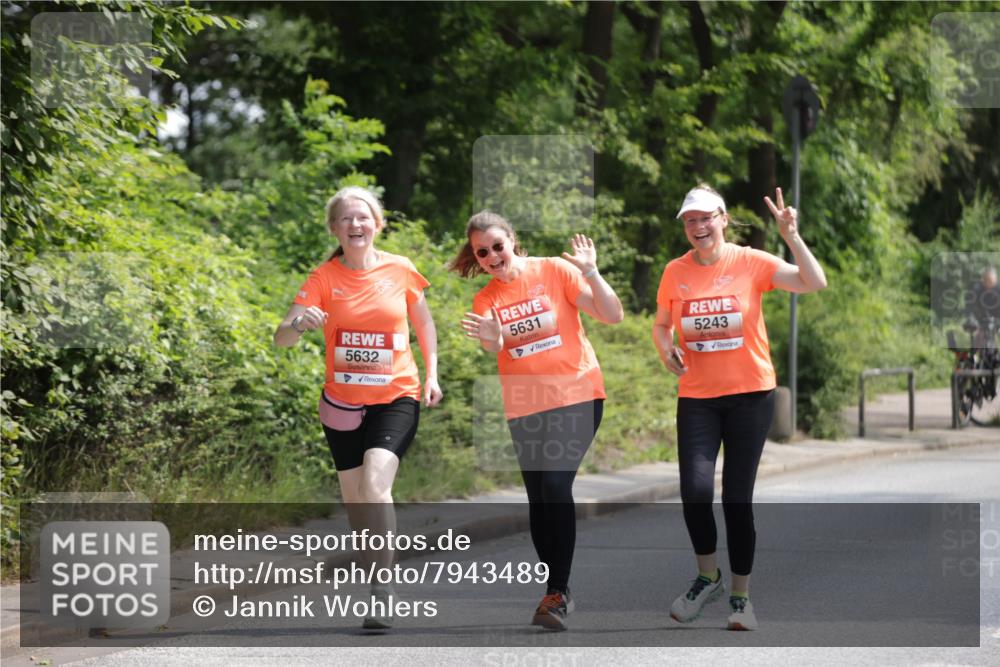 15.06.2025 - REWE Women's Run Jannik Wohlers http://msf.ph/oto/7943489 15.06.2025 10:16:42 Laufen 5632, 5631, 5243 meine-sportfotos.de