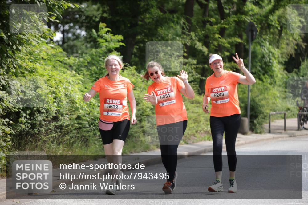 15.06.2025 - REWE Women's Run Jannik Wohlers http://msf.ph/oto/7943495 15.06.2025 10:16:42 Laufen 5632, 5631, 5243 meine-sportfotos.de