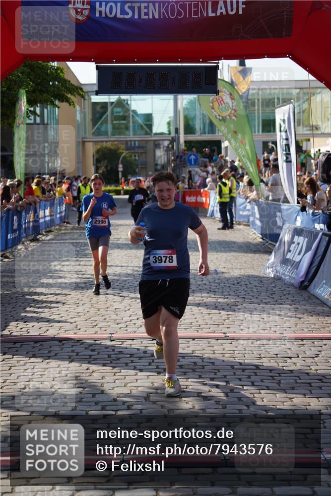 13.06.2025 - Holstenköstenlauf Felixshl http://msf.ph/oto/7943576 13.06.2025 18:09:15 Laufen 2433, 2996, 3978 meine-sportfotos.de