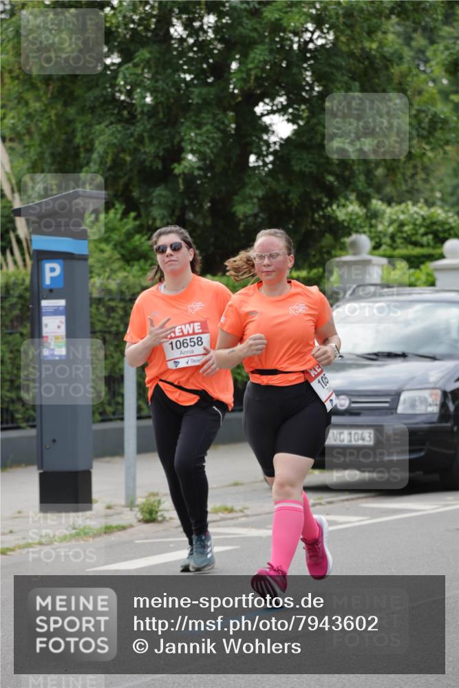 15.06.2025 - REWE Women's Run Jannik Wohlers http://msf.ph/oto/7943602 15.06.2025 08:28:59 Laufen 10658, 105, 1043 meine-sportfotos.de