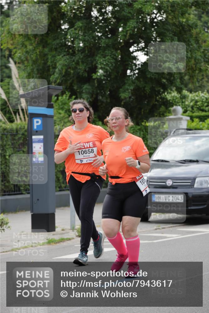 15.06.2025 - REWE Women's Run Jannik Wohlers http://msf.ph/oto/7943617 15.06.2025 08:28:59 Laufen 10658, 105, 1043 meine-sportfotos.de