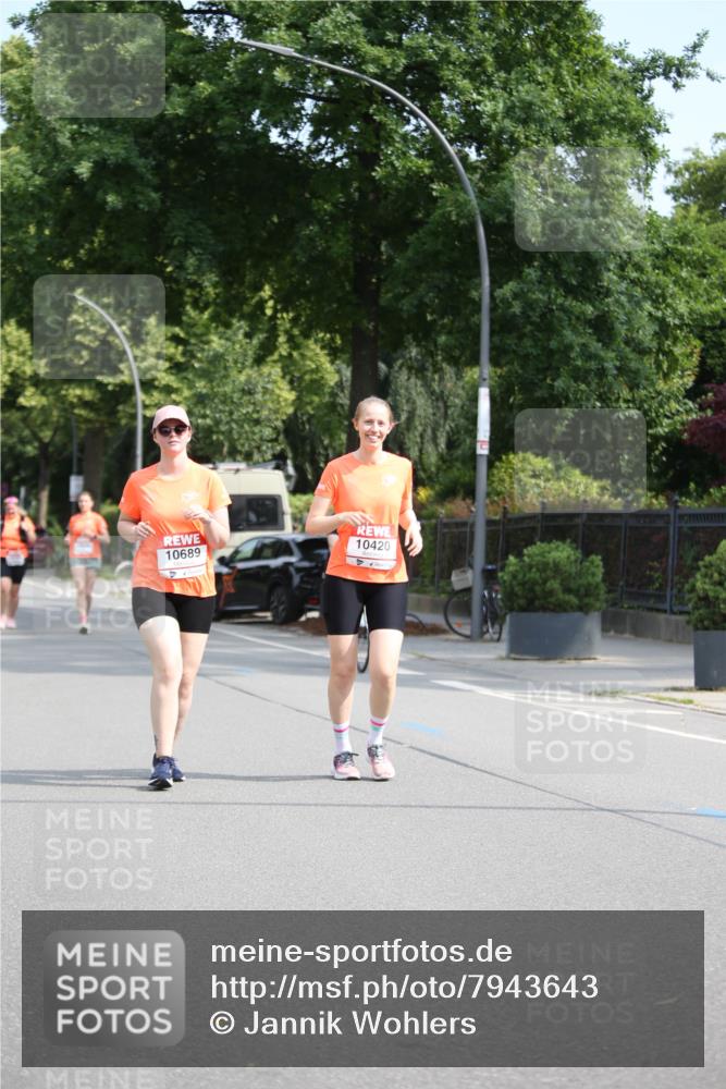 15.06.2025 - REWE Women's Run Jannik Wohlers http://msf.ph/oto/7943643 15.06.2025 10:02:46 Laufen 10689, 10420 meine-sportfotos.de