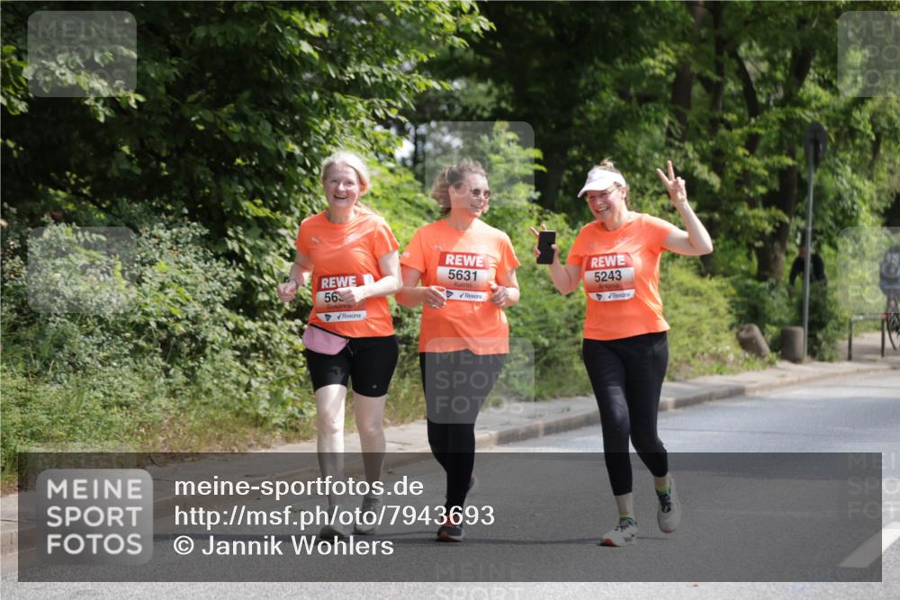 15.06.2025 - REWE Women's Run Jannik Wohlers http://msf.ph/oto/7943693 15.06.2025 10:16:44 Laufen 563, 5631, 5243 meine-sportfotos.de