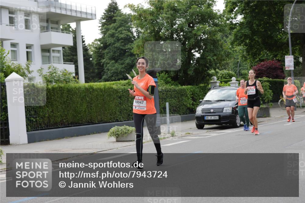 15.06.2025 - REWE Women's Run Jannik Wohlers http://msf.ph/oto/7943724 15.06.2025 08:29:05 Laufen 10047, 1043, 10100, 0784 meine-sportfotos.de