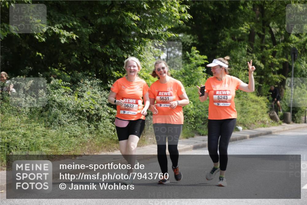 15.06.2025 - REWE Women's Run Jannik Wohlers http://msf.ph/oto/7943760 15.06.2025 10:16:45 Laufen 5632, 5631, 5243 meine-sportfotos.de