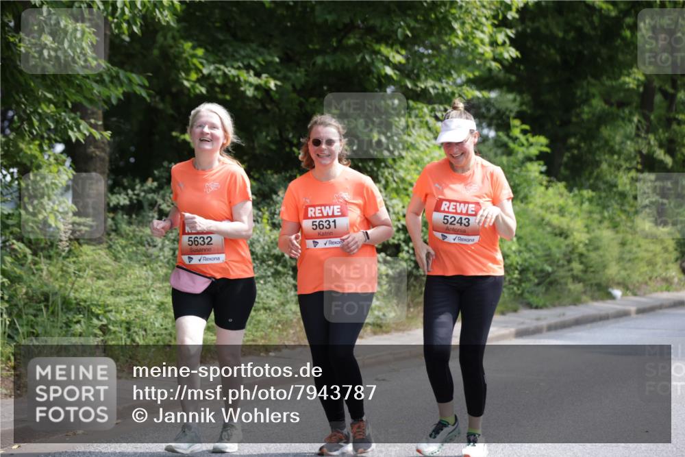 15.06.2025 - REWE Women's Run Jannik Wohlers http://msf.ph/oto/7943787 15.06.2025 10:16:46 Laufen 5632, 5631, 5243 meine-sportfotos.de