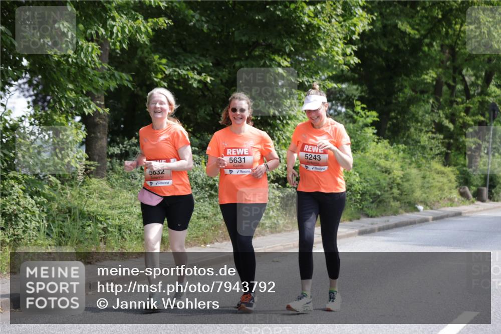 15.06.2025 - REWE Women's Run Jannik Wohlers http://msf.ph/oto/7943792 15.06.2025 10:16:46 Laufen 5632, 5631, 5243 meine-sportfotos.de