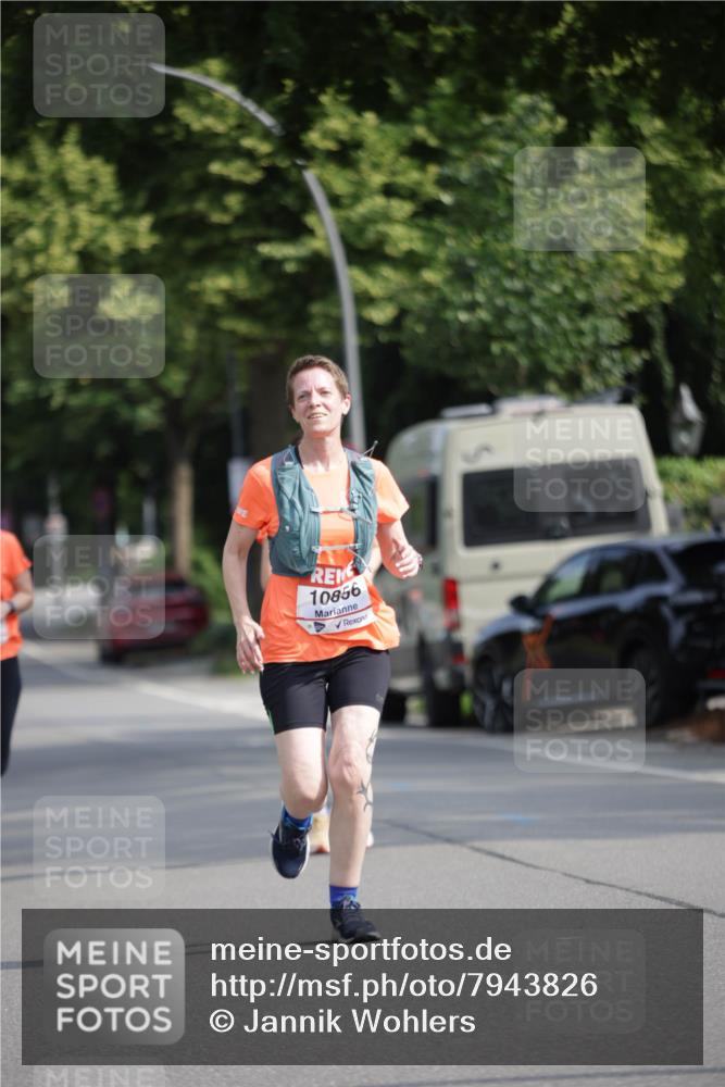 15.06.2025 - REWE Women's Run Jannik Wohlers http://msf.ph/oto/7943826 15.06.2025 08:47:19 Laufen 10856 meine-sportfotos.de