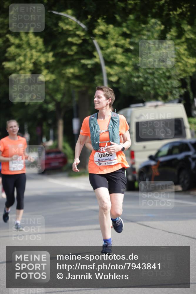 15.06.2025 - REWE Women's Run Jannik Wohlers http://msf.ph/oto/7943841 15.06.2025 08:47:19 Laufen 10783, 10850 meine-sportfotos.de