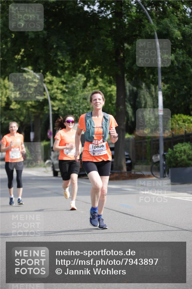 15.06.2025 - REWE Women's Run Jannik Wohlers http://msf.ph/oto/7943897 15.06.2025 08:47:20 Laufen 10856 meine-sportfotos.de