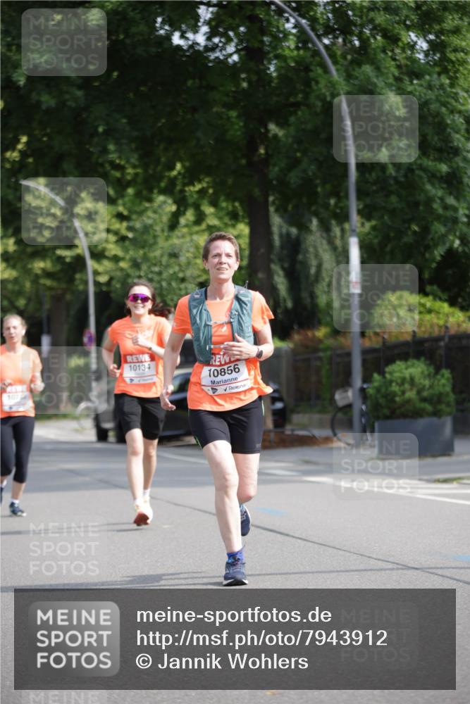 15.06.2025 - REWE Women's Run Jannik Wohlers http://msf.ph/oto/7943912 15.06.2025 08:47:21 Laufen 10134, 10856 meine-sportfotos.de