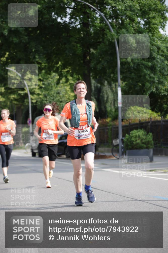 15.06.2025 - REWE Women's Run Jannik Wohlers http://msf.ph/oto/7943922 15.06.2025 08:47:21 Laufen 10856 meine-sportfotos.de