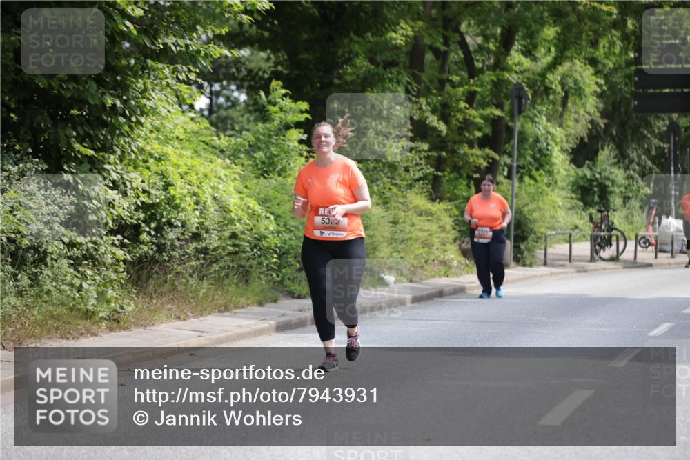 15.06.2025 - REWE Women's Run Jannik Wohlers http://msf.ph/oto/7943931 15.06.2025 10:16:56 Laufen 53, 6262 meine-sportfotos.de