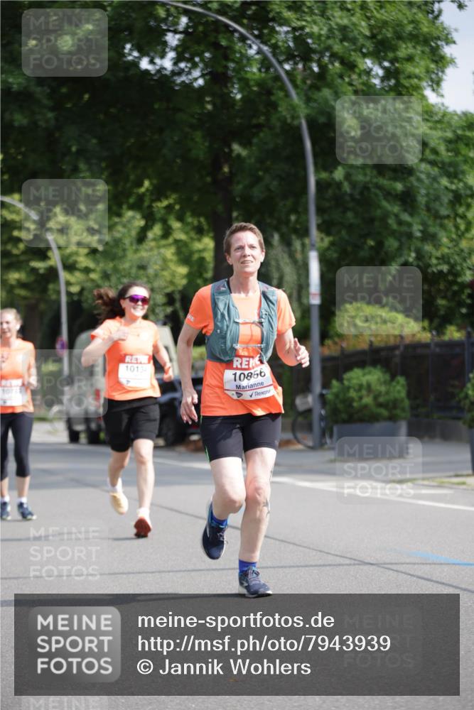 15.06.2025 - REWE Women's Run Jannik Wohlers http://msf.ph/oto/7943939 15.06.2025 08:47:21 Laufen 10712, 10134, 10856 meine-sportfotos.de