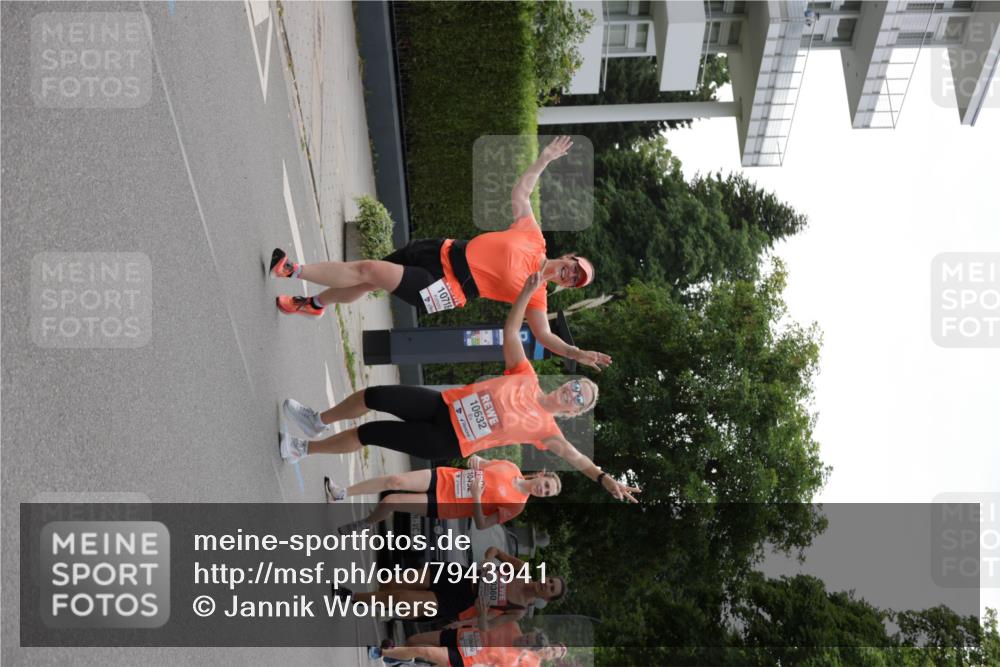 15.06.2025 - REWE Women's Run Jannik Wohlers http://msf.ph/oto/7943941 15.06.2025 08:29:11 Laufen 10718, 10632, 10452, 10360, 1043, 10600 meine-sportfotos.de
