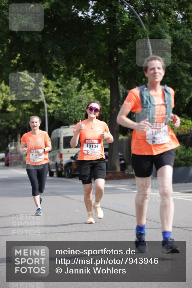 15.06.2025 - REWE Women's Run Jannik Wohlers http://msf.ph/oto/7943946 15.06.2025 08:47:22 Laufen 10134, 10783, 1089 meine-sportfotos.de