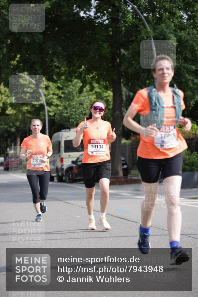 15.06.2025 - REWE Women's Run Jannik Wohlers http://msf.ph/oto/7943948 15.06.2025 08:47:22 Laufen 10134, 1078, 1080 meine-sportfotos.de