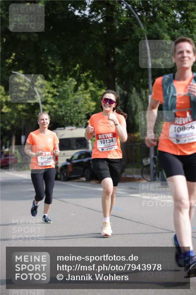 15.06.2025 - REWE Women's Run Jannik Wohlers http://msf.ph/oto/7943978 15.06.2025 08:47:22 Laufen 10783, 10134 meine-sportfotos.de