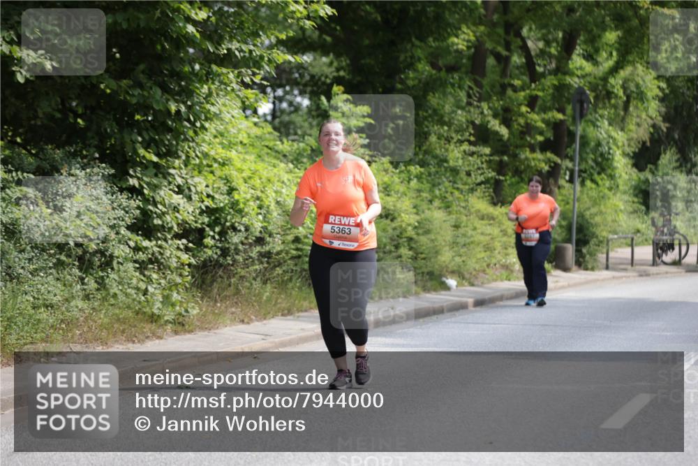 15.06.2025 - REWE Women's Run Jannik Wohlers http://msf.ph/oto/7944000 15.06.2025 10:16:57 Laufen 5363 meine-sportfotos.de
