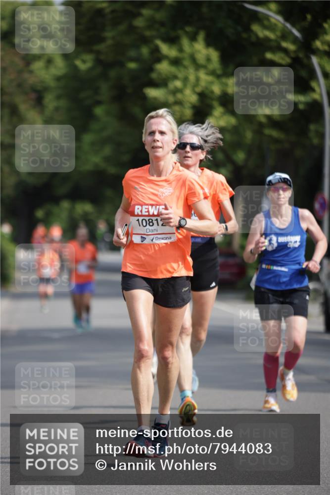 15.06.2025 - REWE Women's Run Jannik Wohlers http://msf.ph/oto/7944083 15.06.2025 08:47:28 Laufen 10812 meine-sportfotos.de