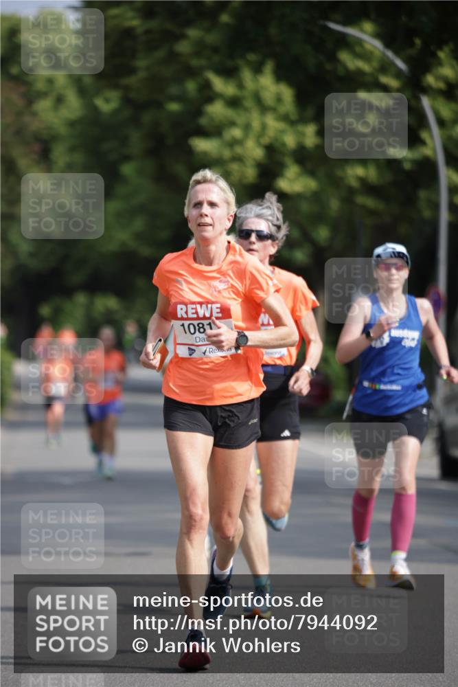 15.06.2025 - REWE Women's Run Jannik Wohlers http://msf.ph/oto/7944092 15.06.2025 08:47:28 Laufen 1081 meine-sportfotos.de