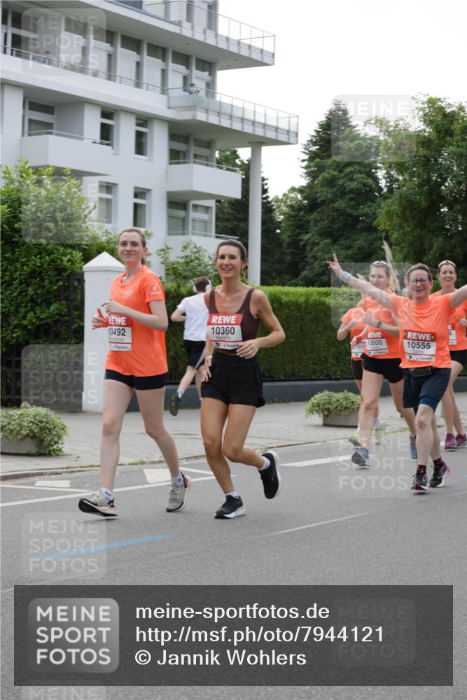 15.06.2025 - REWE Women's Run Jannik Wohlers http://msf.ph/oto/7944121 15.06.2025 08:29:13 Laufen 10492, 10360, 10600, 7059, 10555 meine-sportfotos.de