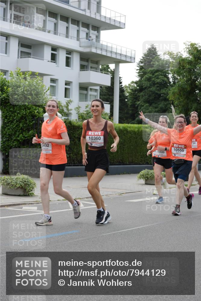 15.06.2025 - REWE Women's Run Jannik Wohlers http://msf.ph/oto/7944129 15.06.2025 08:29:13 Laufen 10492, 1, 10360, 10600, 734, 10555 meine-sportfotos.de