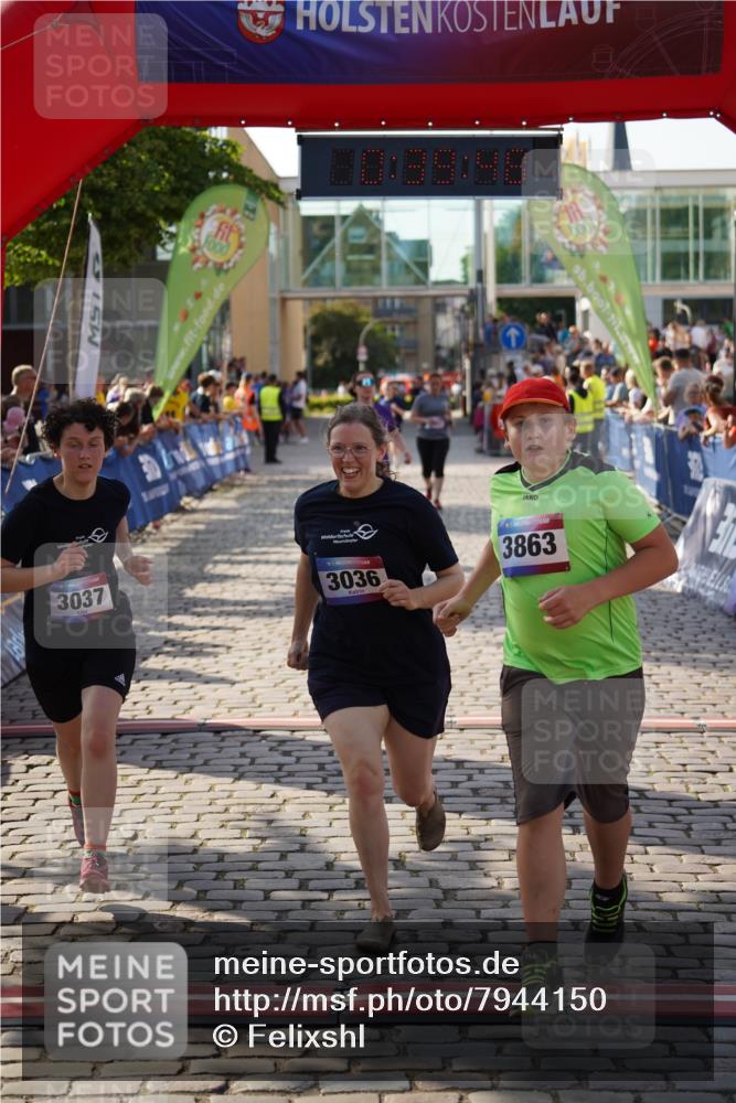 13.06.2025 - Holstenköstenlauf Felixshl http://msf.ph/oto/7944150 13.06.2025 18:09:49 Laufen 2734, 3036, 3037, 3151, 3863, 3963 meine-sportfotos.de
