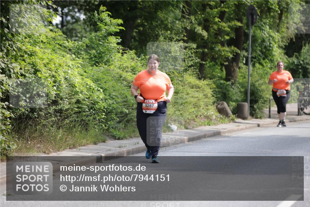 15.06.2025 - REWE Women's Run Jannik Wohlers http://msf.ph/oto/7944151 15.06.2025 10:17:01 Laufen 5287 meine-sportfotos.de