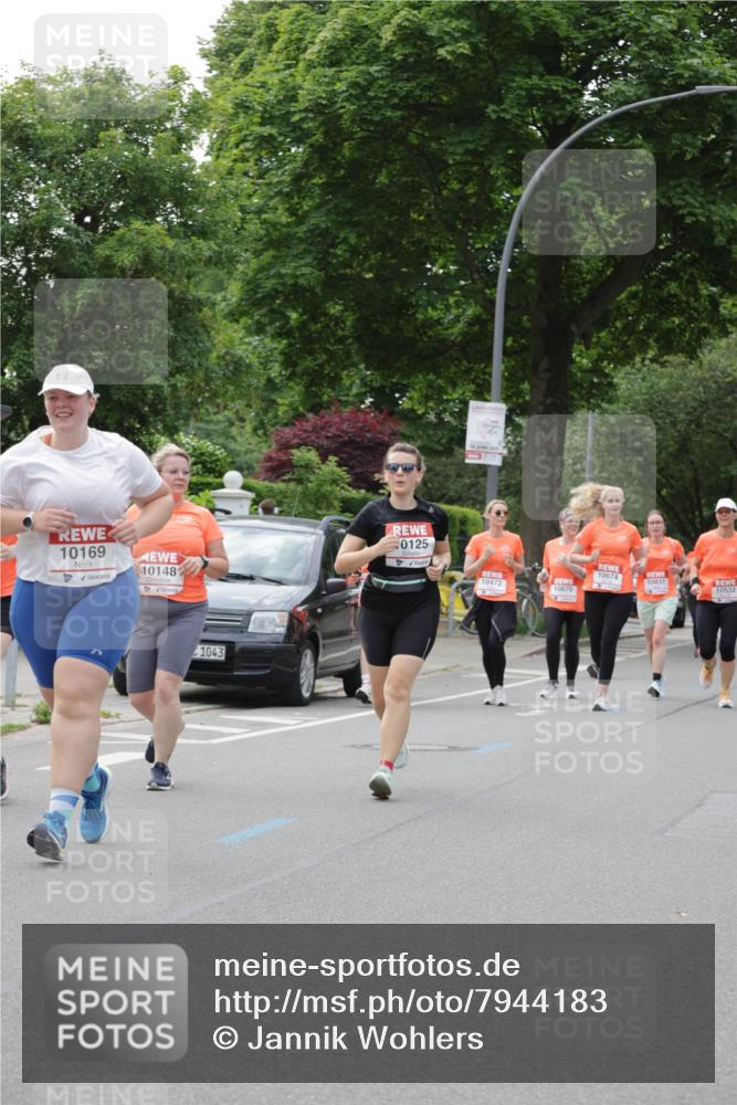 15.06.2025 - REWE Women's Run Jannik Wohlers http://msf.ph/oto/7944183 15.06.2025 08:29:19 Laufen 10169, 10148, 1043, 0125, 10674, 10831, 10472, 10532, 10870 meine-sportfotos.de